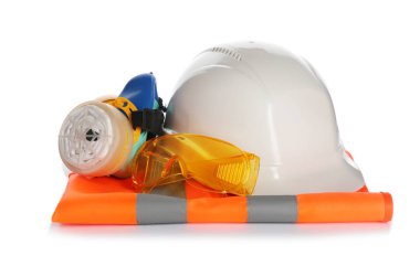 Beyaz arka plan üzerinde koruyucu iş giysisi. Güvenlik ekipmanları