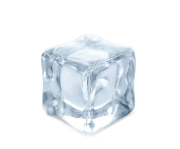 Cubo Hielo Cristalino Sobre Fondo Blanco — Foto de Stock