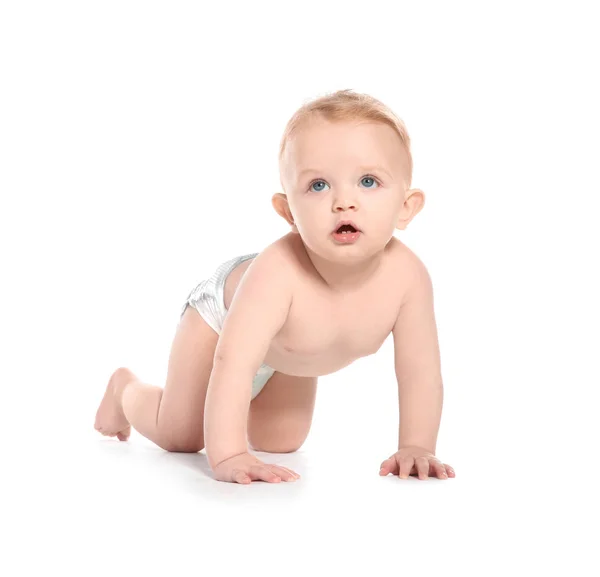 Lindo Bebé Arrastrándose Sobre Fondo Blanco — Foto de Stock