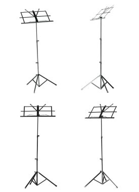 Not sayfaları için boş müzik standları, beyaz arka plan üzerinde ayarla