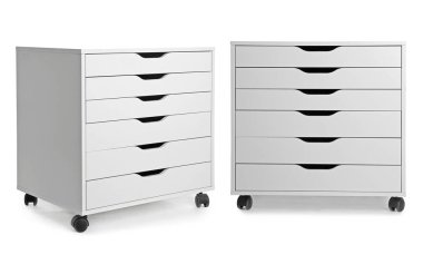 Şık iskemleler beyaz izole kümesi. Gardırop için mobilya 