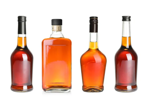 Set Flaschen Mit Teurem Whisky Auf Weißem Hintergrund — Stockfoto