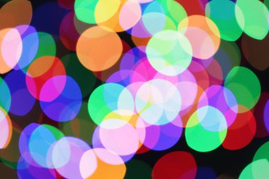 Arka plan olarak güzel renkli ışıklar. Bokeh etkisi