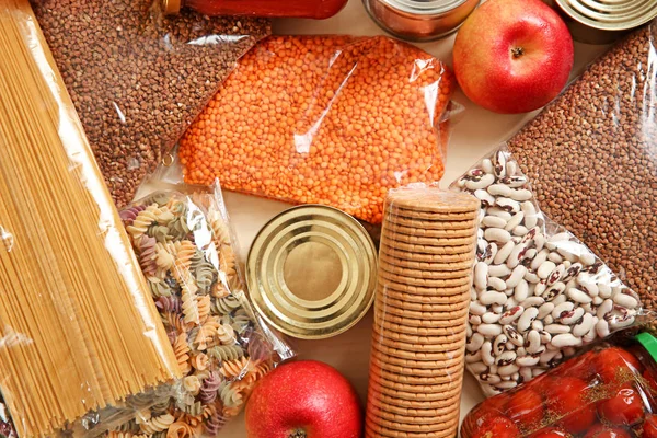 Πολλά Διαφορετικά Προϊόντα Στο Τραπέζι Top View Δωρεά Τροφίμων — Φωτογραφία Αρχείου