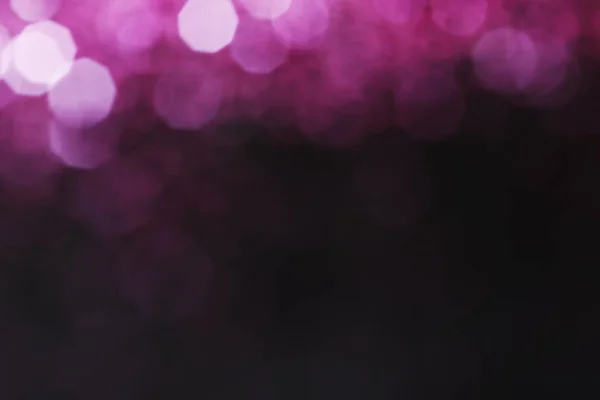 暗い背景に魔法のピンクのボケ効果 — ストック写真