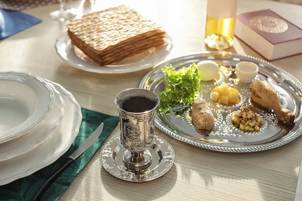 Tabel Diende Voor Pascha Pesach Seder Binnenshuis — Stockfoto