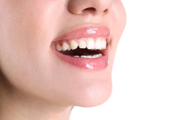 Jeune Femme Avec Des Dents Saines Souriant Sur Fond Blanc Image En Vente