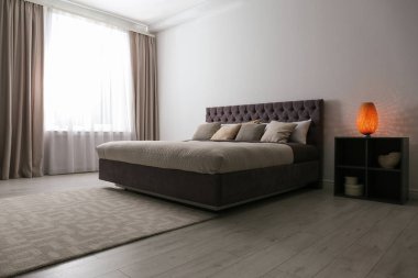 Konforlu Çift Kişilik Yataklı Çağdaş Oda