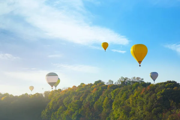 Beautiful View Hot Air Balloons Flying Autumn Forest — Stock Photo, Image