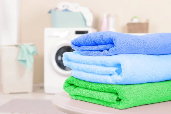 Colorful Clean Towels Table Laundry Room Space Text — Stock Photo, Image