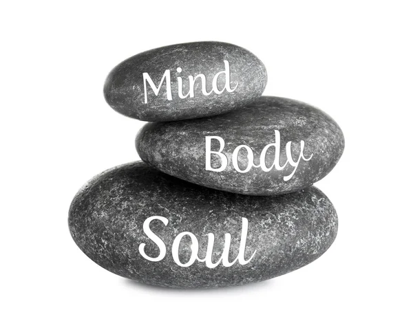 Stapel Von Zen Steinen Mit Den Worten Geist Körper Seele — Stockfoto