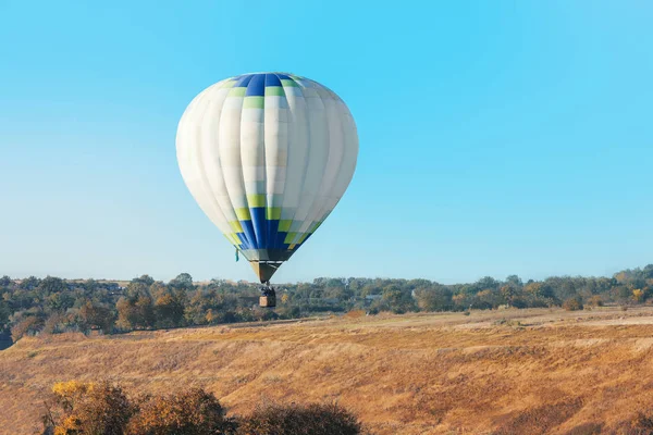 Beautiful View Hot Air Balloon Flying Field — Stock Photo, Image