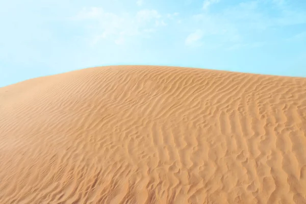 Γραφικό Τοπίο Της Αμμώδη Έρημο Καυτή Ημέρα — Φωτογραφία Αρχείου