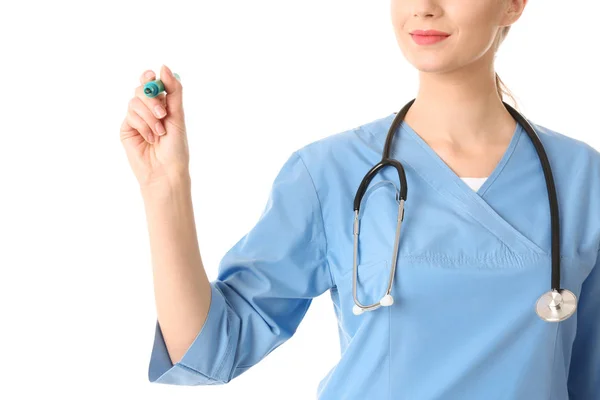 Beyaz Arka Planda Closeup Marker Ile Tıp Öğrencisi — Stok fotoğraf