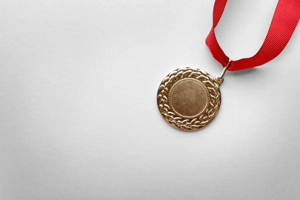 Medalha Ouro Sobre Fundo Branco Vista Superior Com Espaço Para — Fotografia de Stock