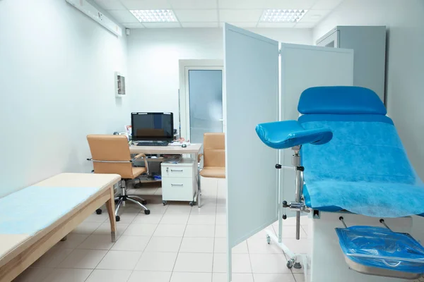 Γυναικολογική Κλινική Εσωτερικών Καρέκλα Και Του Γιατρού Εργασίας — Φωτογραφία Αρχείου