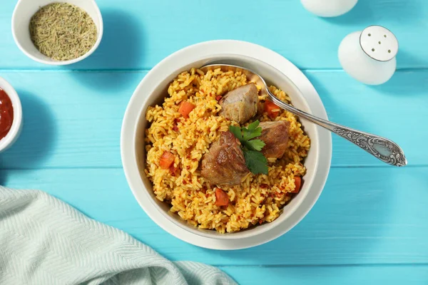 Delicioso Arroz Pilaf Servido Mesa Madeira Flat Lay — Fotografia de Stock