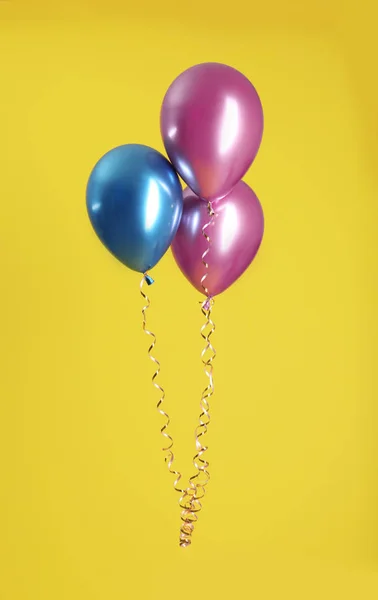 Stelletje Heldere Ballonnen Kleur Achtergrond — Stockfoto