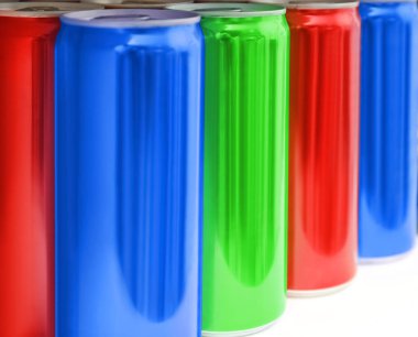 Birçok tablo üzerinde metal renkli kutular boş. Tasarım için alay 