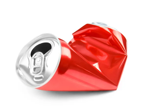 Verfrommeld rood kan op witte achtergrond. Recyclebaar materiaal — Stockfoto
