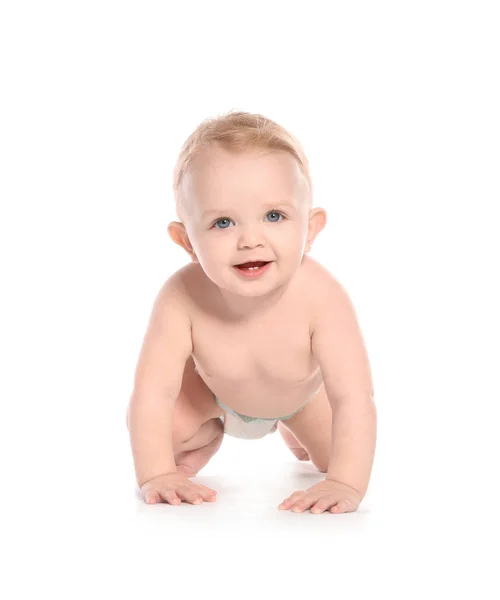 Lindo bebé arrastrándose sobre fondo blanco — Foto de Stock