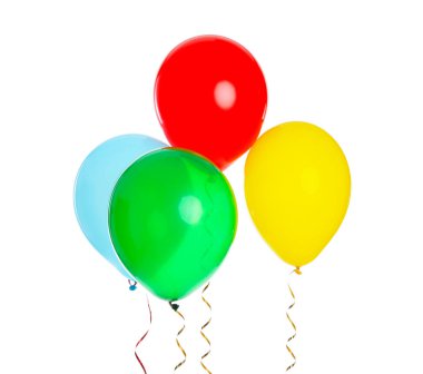 Beyaz arka plan üzerinde yüzen birçok renkli balon