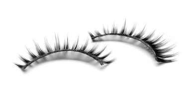 Güzel çift beyaz arka plan üzerinde yanlış eyelashes
