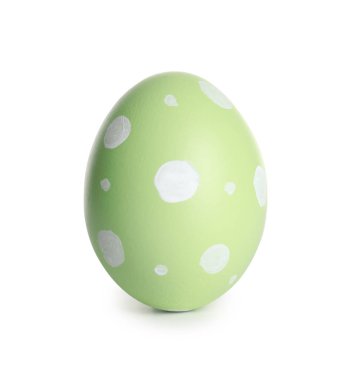 Güzel Paskalya yortusu yumurta beyaz zemin üzerine boyalı