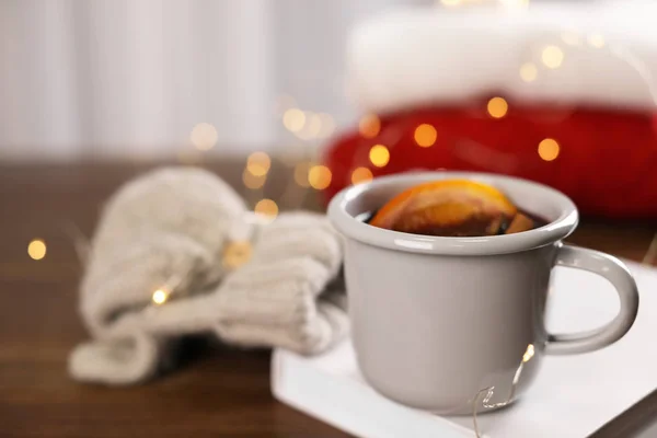 Beautiful composition with cup of mulled wine on table. Space for text — Stock Photo, Image