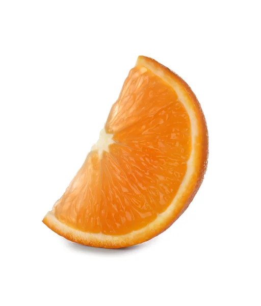 Plátek zralé oranžové izolované na bílém — Stock fotografie
