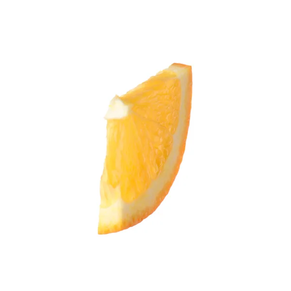 Fatia de laranja madura isolada em branco — Fotografia de Stock