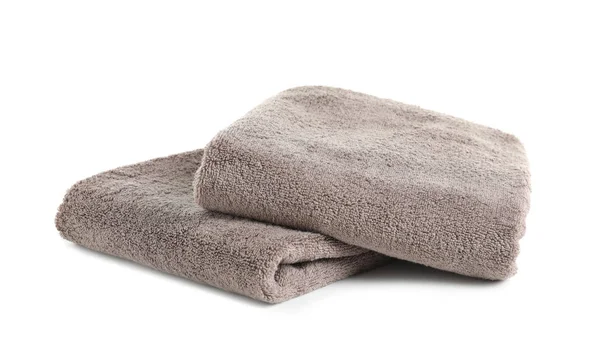 Φρέσκο μαλακό διπλωμένες πετσέτες που απομονώνονται σε λευκό — Φωτογραφία Αρχείου