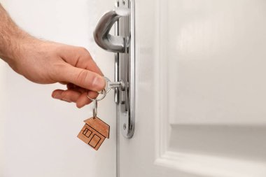 Anahtar açılış ön kapı, tatlı adam. Metin için yer