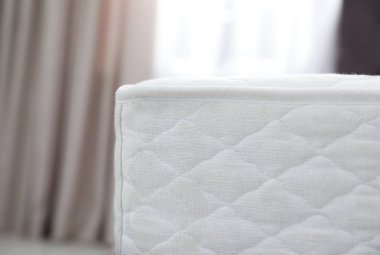 Rahat yatak odasında, closeup görünümü. Sağlıklı uyku