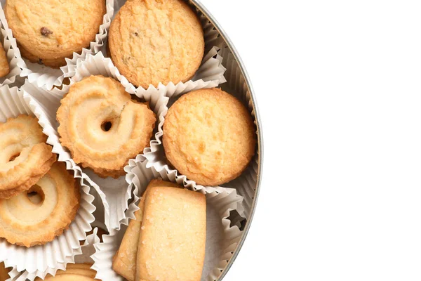 Caja con galletas de mantequilla danesa sobre fondo blanco, vista superior — Foto de Stock