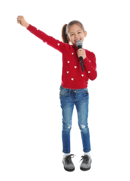 Jolie fille drôle avec microphone sur fond blanc — Photo