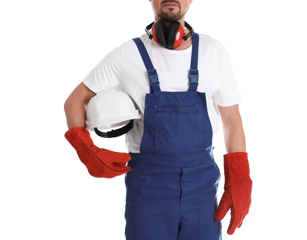 Hombre trabajador industrial en uniforme sobre fondo blanco, primer plano. Equipo de seguridad — Foto de Stock