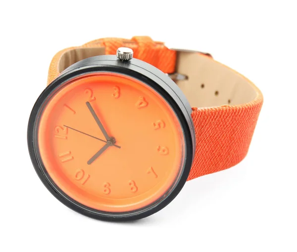 Elegante reloj de pulsera sobre fondo blanco. Accesorio de moda — Foto de Stock