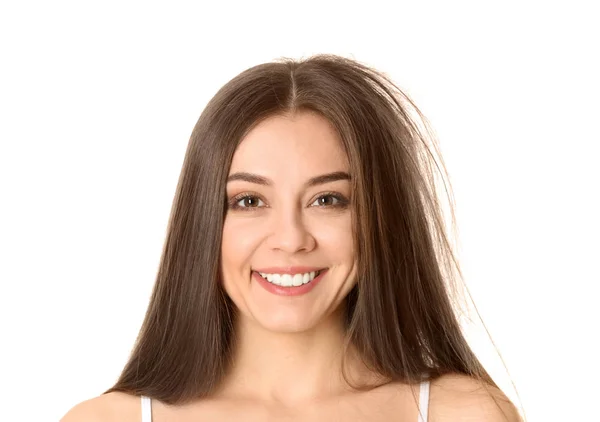 Mulher feliz antes e depois do tratamento do cabelo no fundo branco — Fotografia de Stock