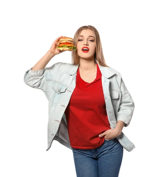 흰색 절연 하는 맛 있는 햄버거와 함께 예쁜 여자 — 스톡 사진