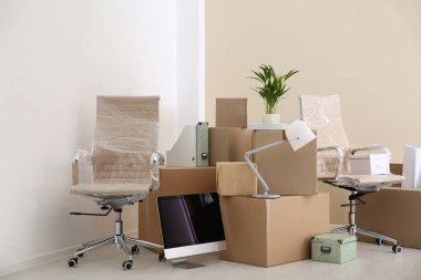 Hareketli Kutular ve yeni ofis mobilya