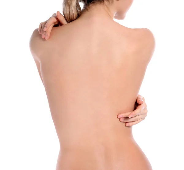 Baksidan på kvinna med perfekt slät hud på vit bakgrund, närbild. Skönhet och kroppsvård — Stockfoto