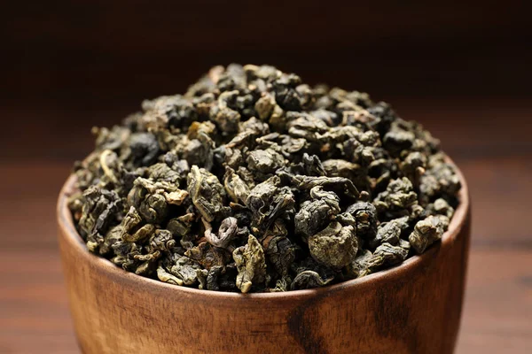 Tál Tie Guan Yin oolong tea levelek a tábla, Vértes — Stock Fotó