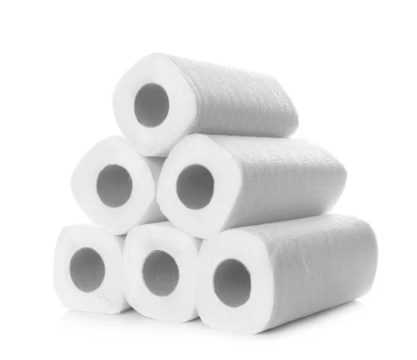 Papierhandtuchrollen auf weißem Hintergrund — Stockfoto