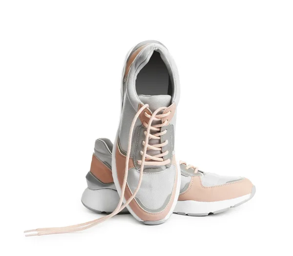Coppia di scarpe sportive su sfondo bianco — Foto Stock