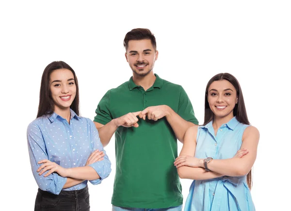 Personas con discapacidad auditiva que muestran palabra AMIGO en lenguaje de señas aislado en blanco — Foto de Stock