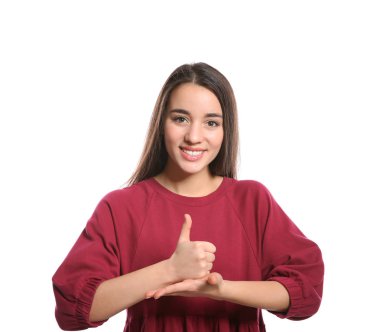Beyaz arka planda işaret dilinde yardım hareketini gösteren kadın