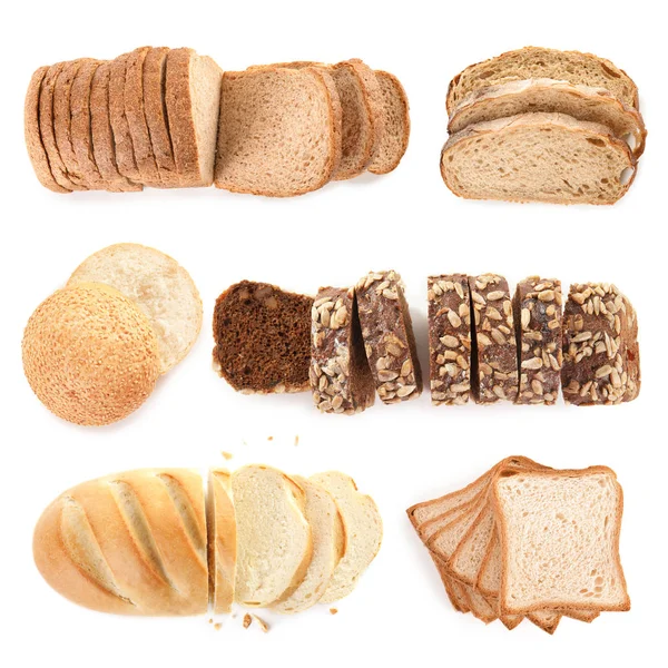 Set di pane fresco tagliato su sfondo bianco, vista dall'alto — Foto Stock