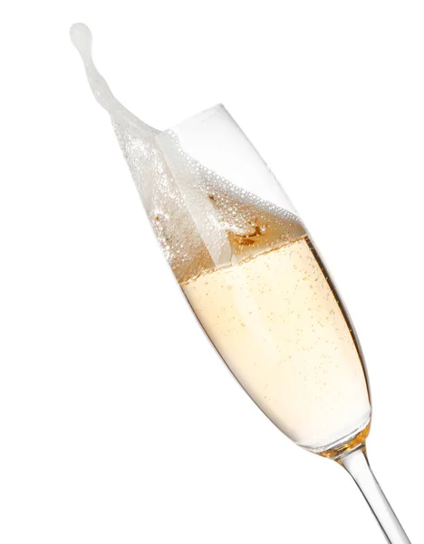Verre de champagne sur fond blanc. Boisson festive — Photo
