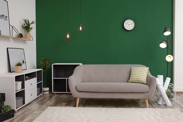 Nowoczesne wnętrza pokój dzienny z sofa stylowy. Współczesny design — Zdjęcie stockowe